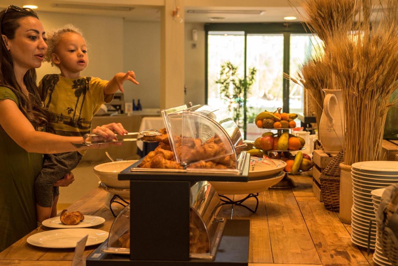 Gattarella Family Resort Puglia- Seaside Rooms And Suites With Premium Half-Board A La Carte 비에스테 외부 사진